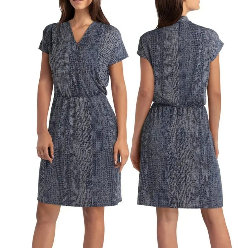 NWT H by Halston blue surplice short sleeve dress in abstract python sz small
